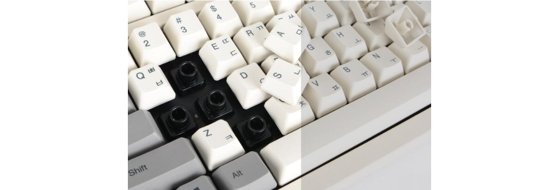 Bàn phím cơ Leopold FC980C White Topre Made in Japan sử dụng switch Topre danh tiếng của Nhật bản